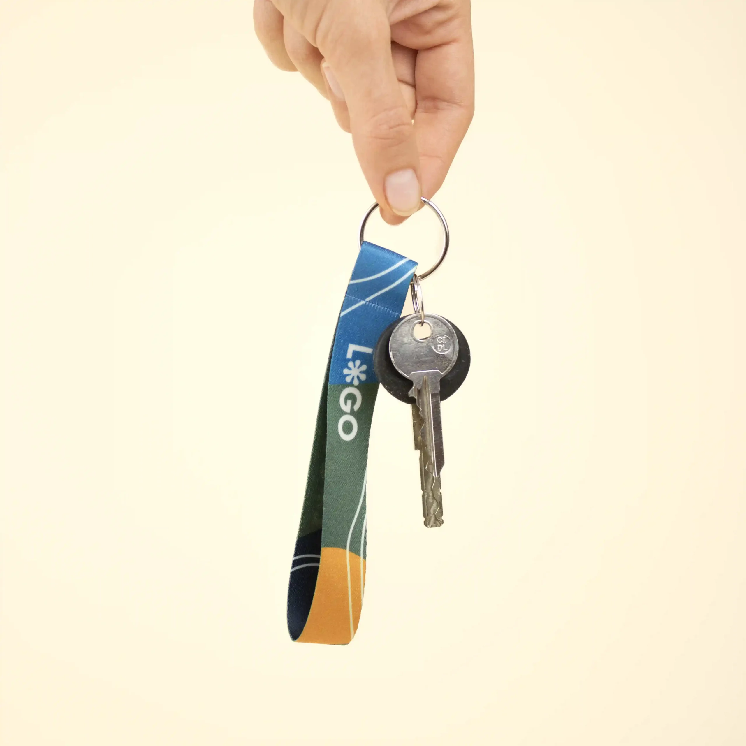 CLAUS: Porte-clés écologique en rPET. Impression en quadri.